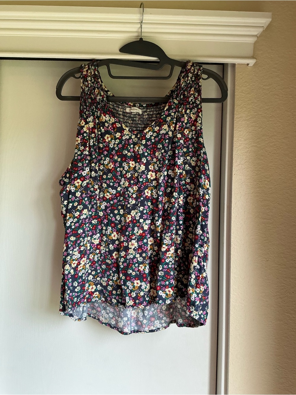 Maurices Navy Floral V‑Neck Sleeveless Tank